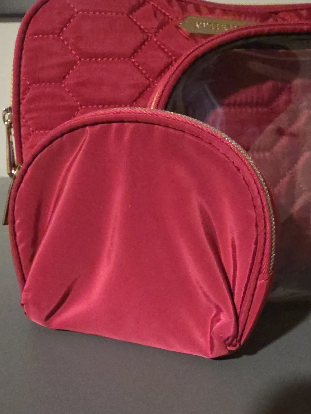 AIMEE KESTENBERG NWOT Chelsea Red Quilted Set of 3 Cosmetic Bags